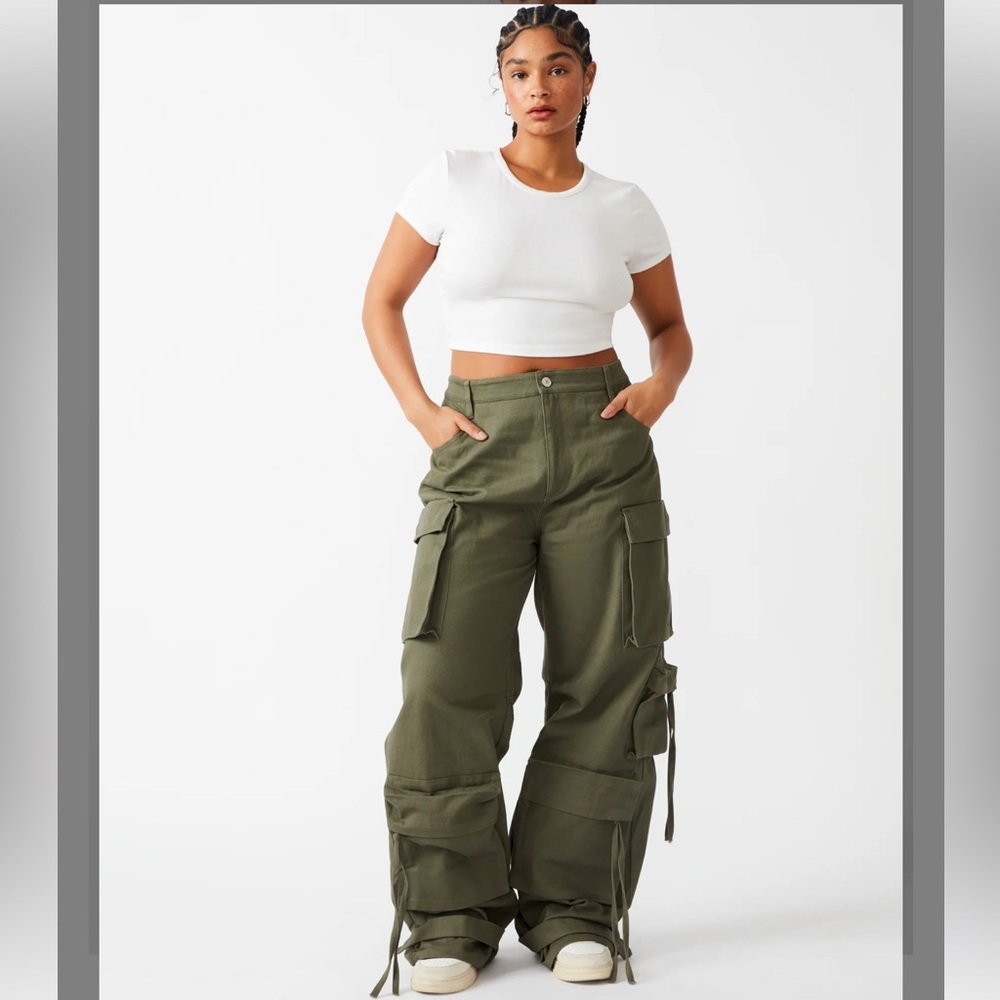 Steve Madden Duo Cargo Pants